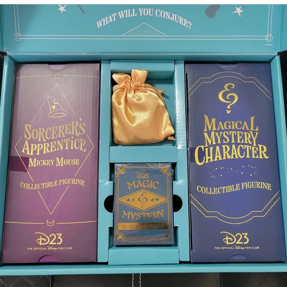 #0958+ Disney D23 Magic & Mystery Collectible Set - Blue and Red. Make An Offer - Picture 3 of 16